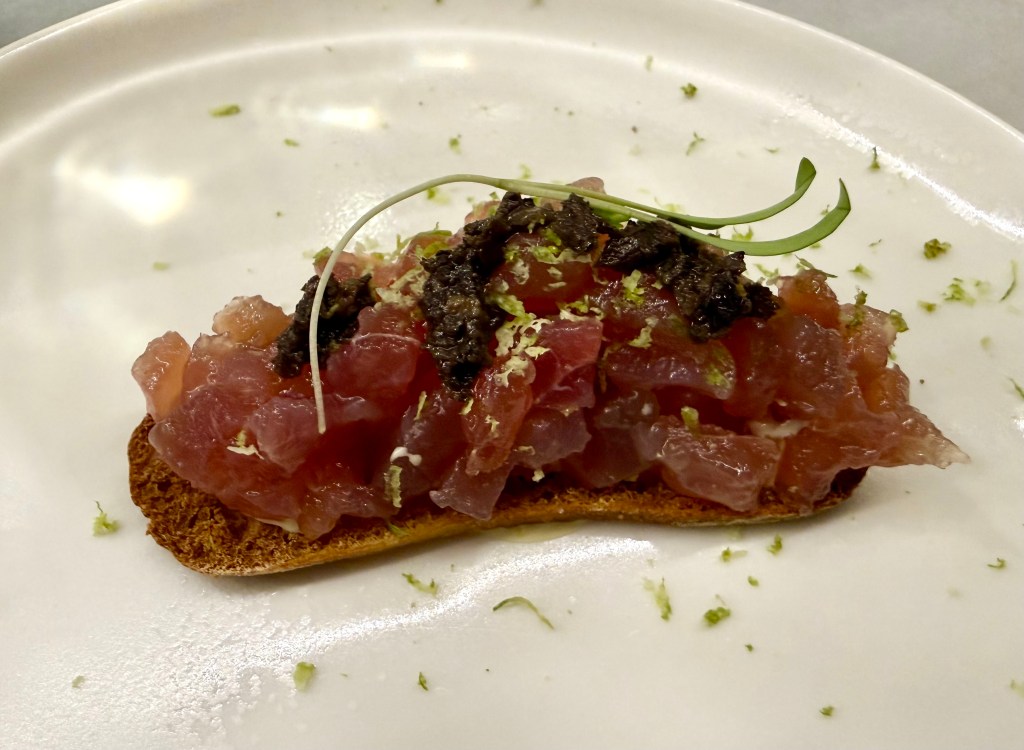 Toast with almadraba tuna, mustard and truffle mayonnaise